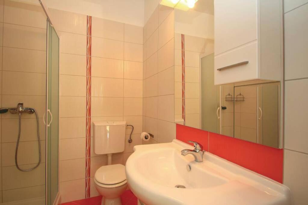 Adorable Holiday House Lilla-With Pool-Near Old Town Labin Labin  Bagian luar foto