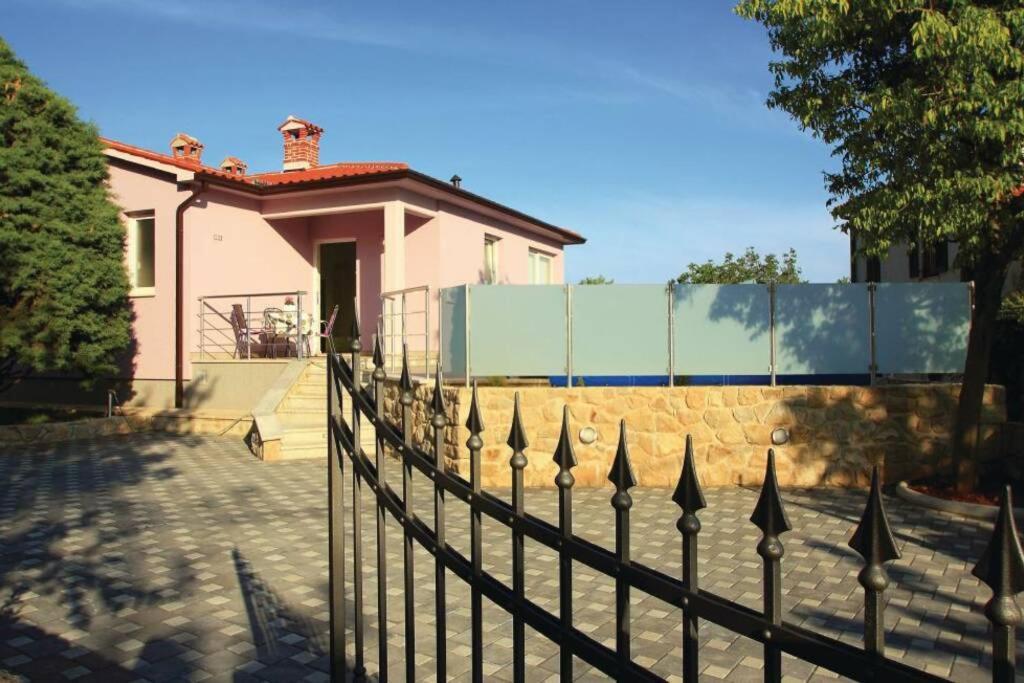 Adorable Holiday House Lilla-With Pool-Near Old Town Labin Labin  Bagian luar foto