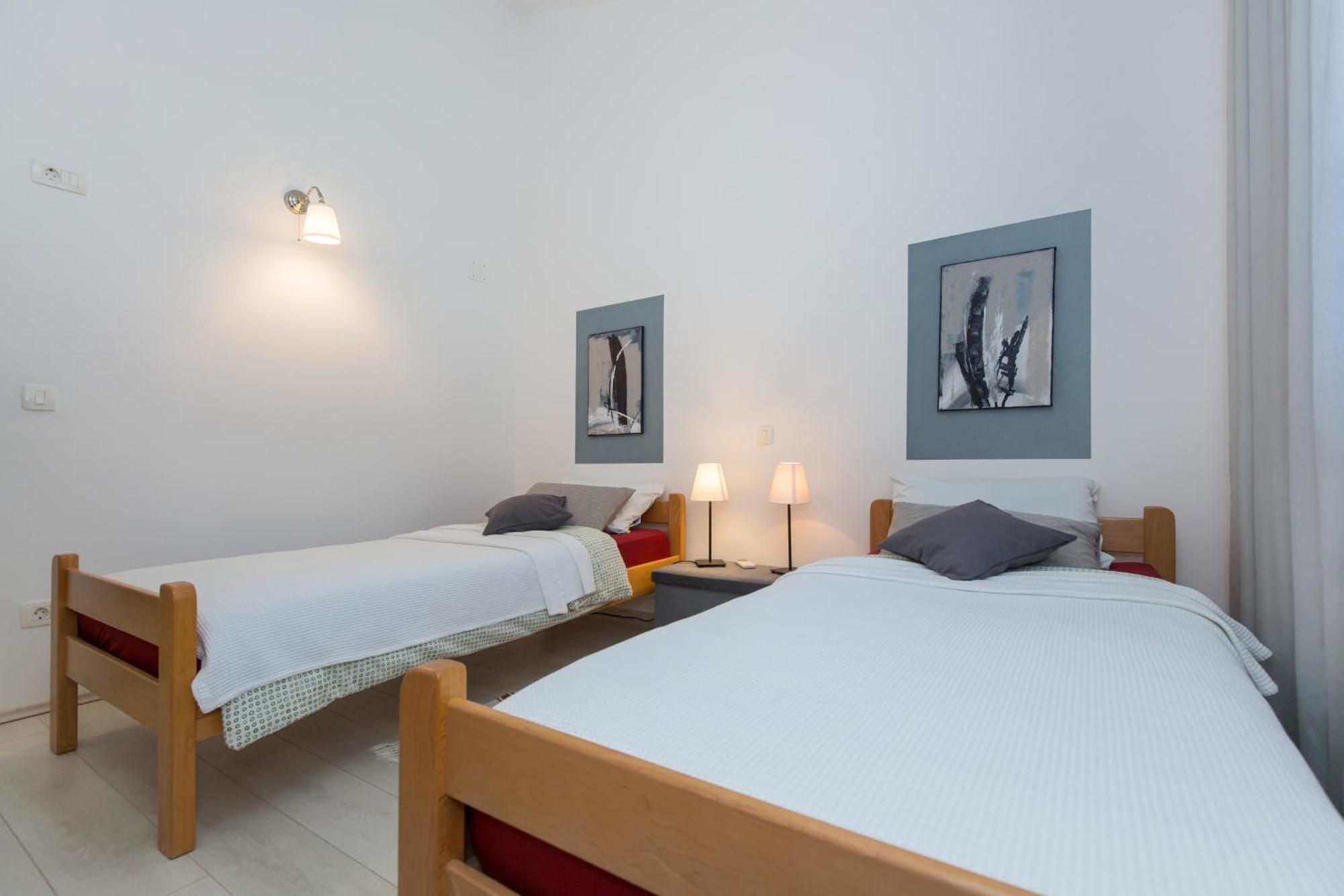 Adorable Holiday House Lilla-With Pool-Near Old Town Labin Labin  Bagian luar foto